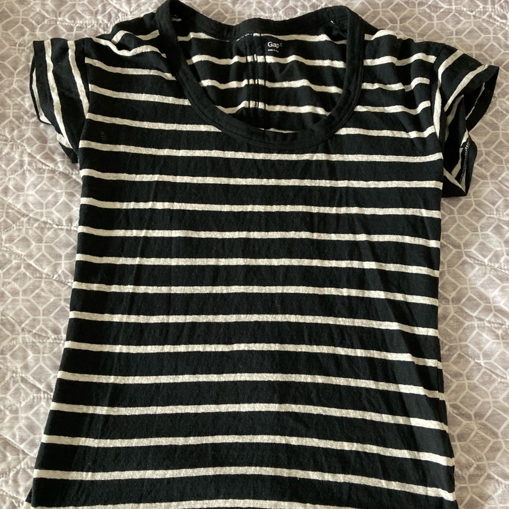 Gap T-Shirt XS (more of a S)
